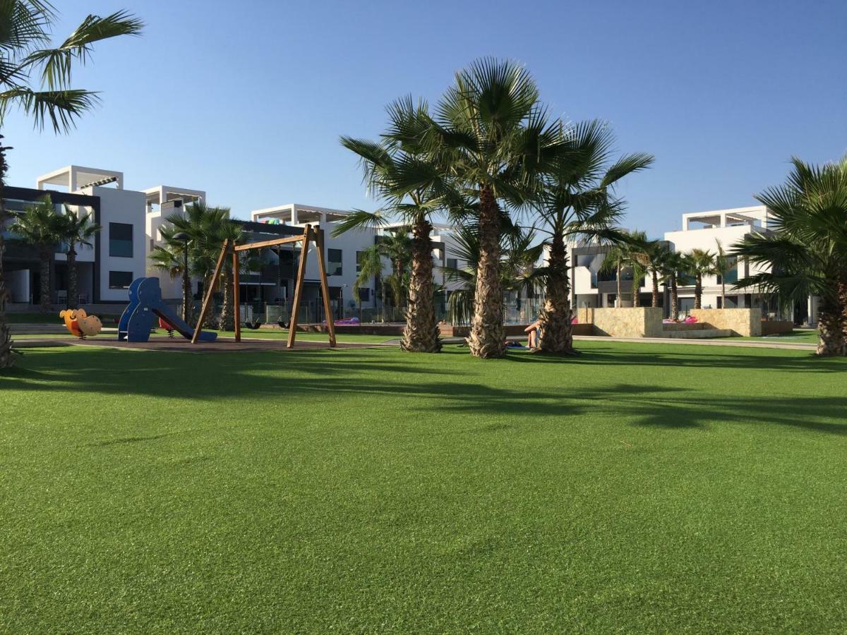 Apartment Oasisbeach La Zenia Orihuela Buitenkant foto
